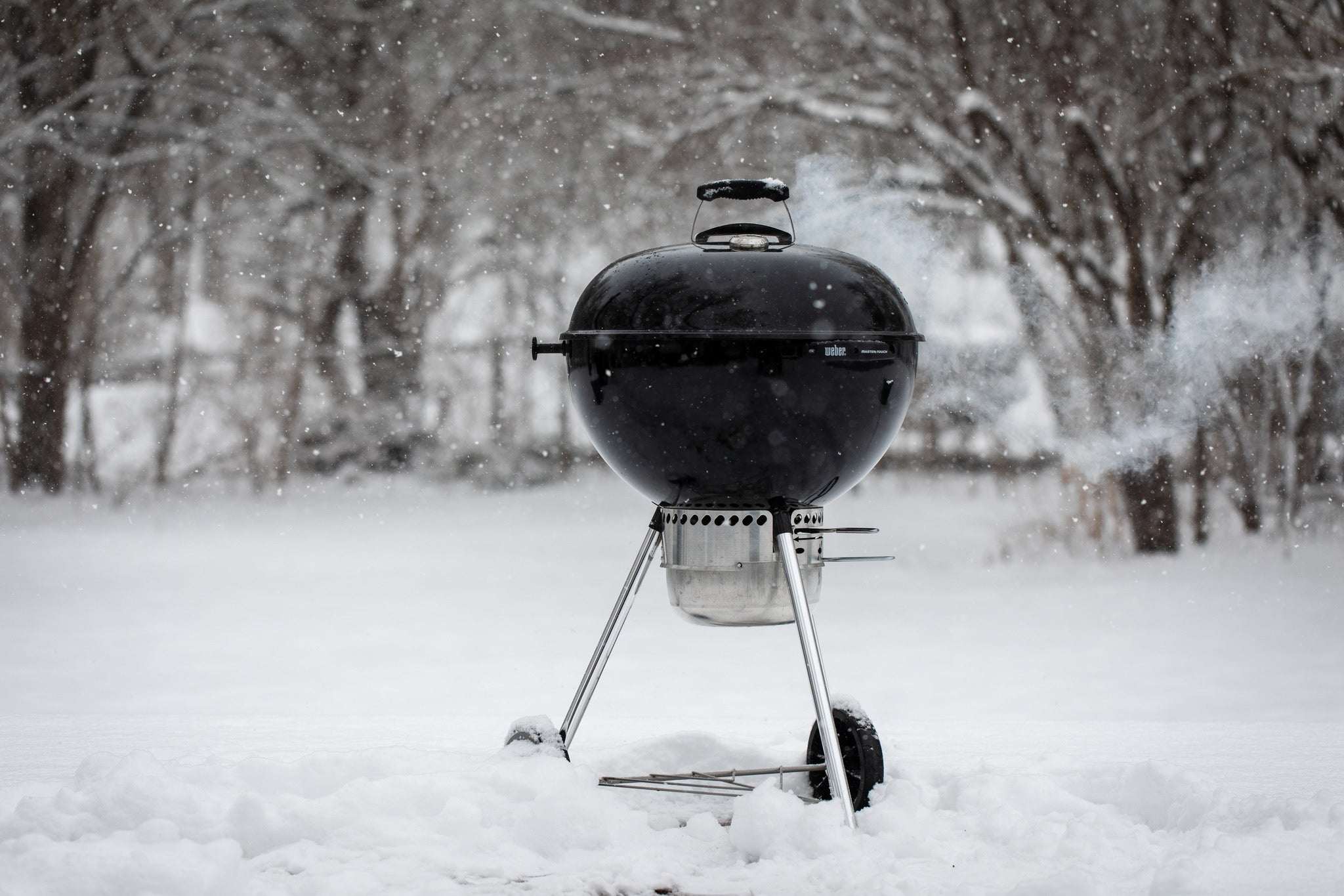 Weber Original Kettle 26" Premium Charcoal Grill