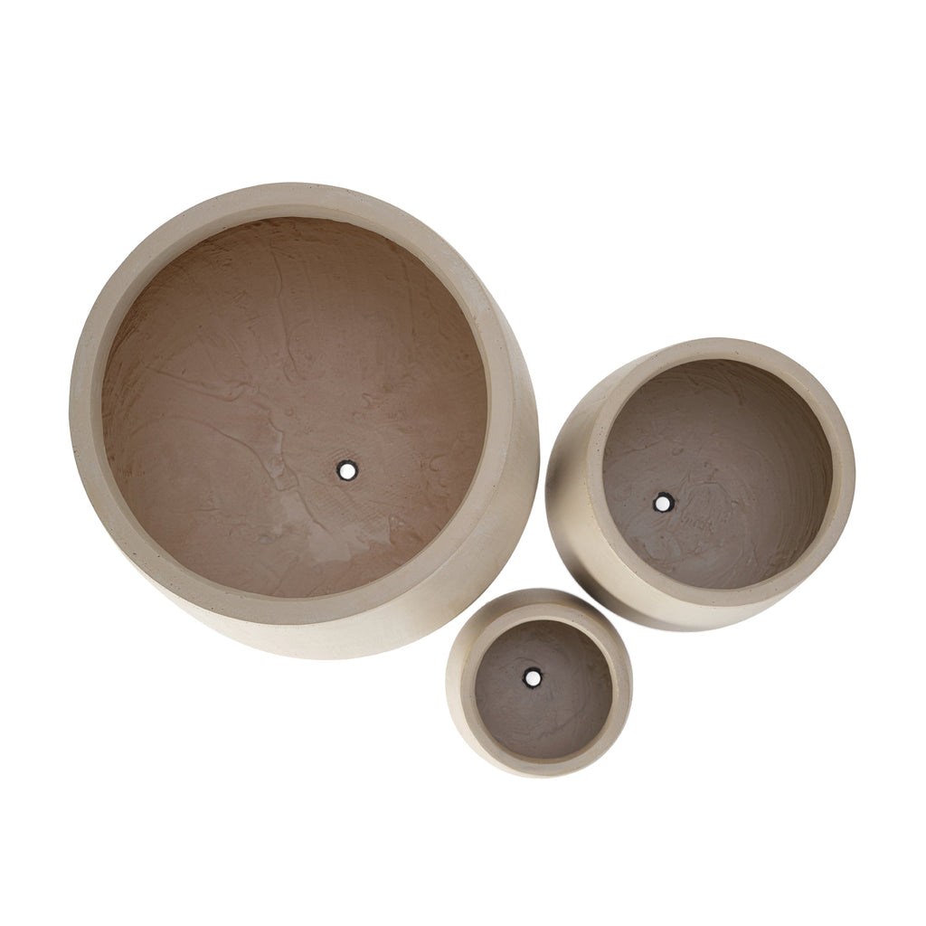 Egg Shaped Lightweight Outdoor Planter, Set of 3