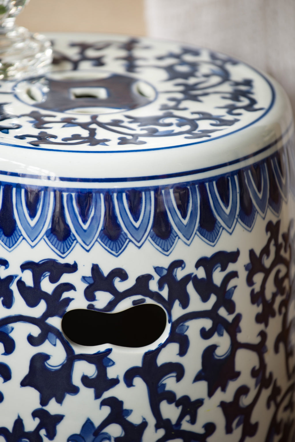 Outdoor Small Porcelain Stool with Dazzling Pattern