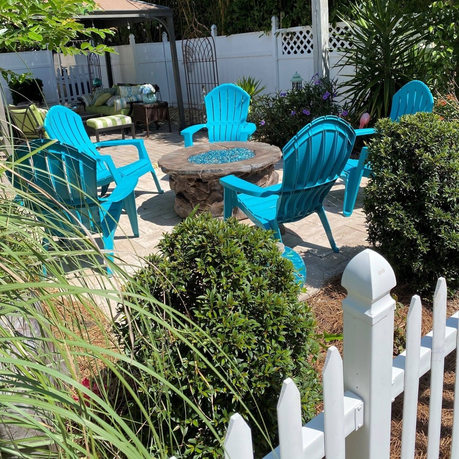 Kids Resin Stacking Adirondack Chairs