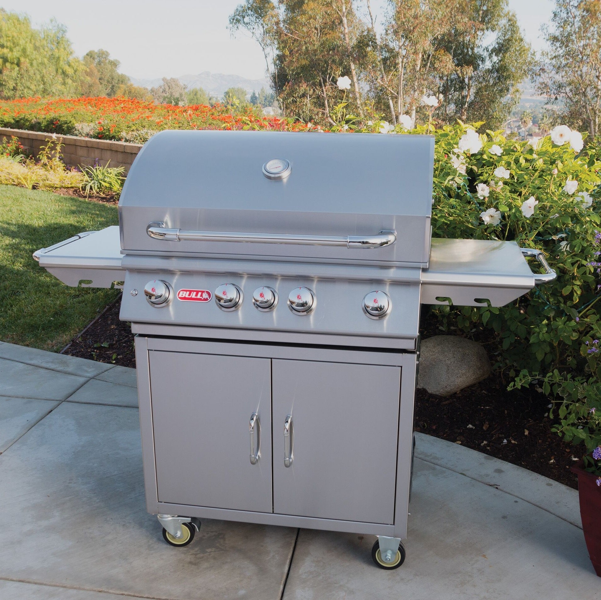 Bull Angus 30" 4-Burner Grill Cart