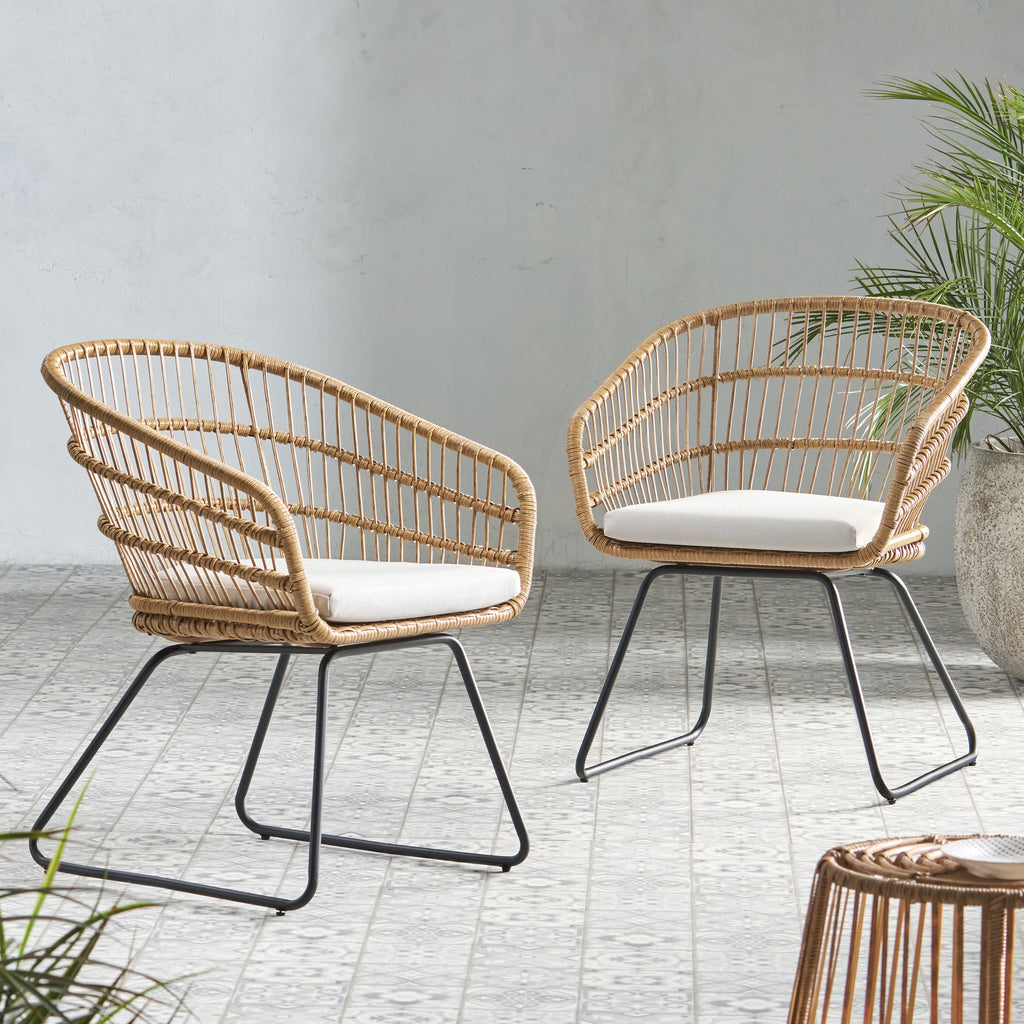 Outdoor Chair with Sled Legs and Curved Frame, Set of 2