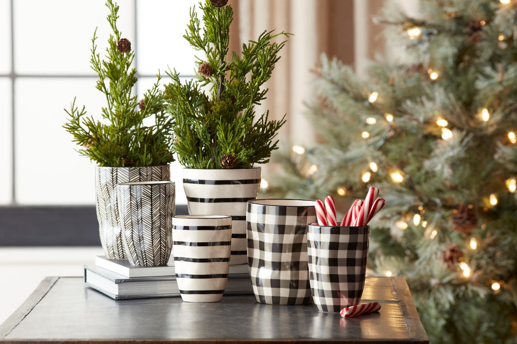 Wavy Patterned Planter or Vase (Set of 6)