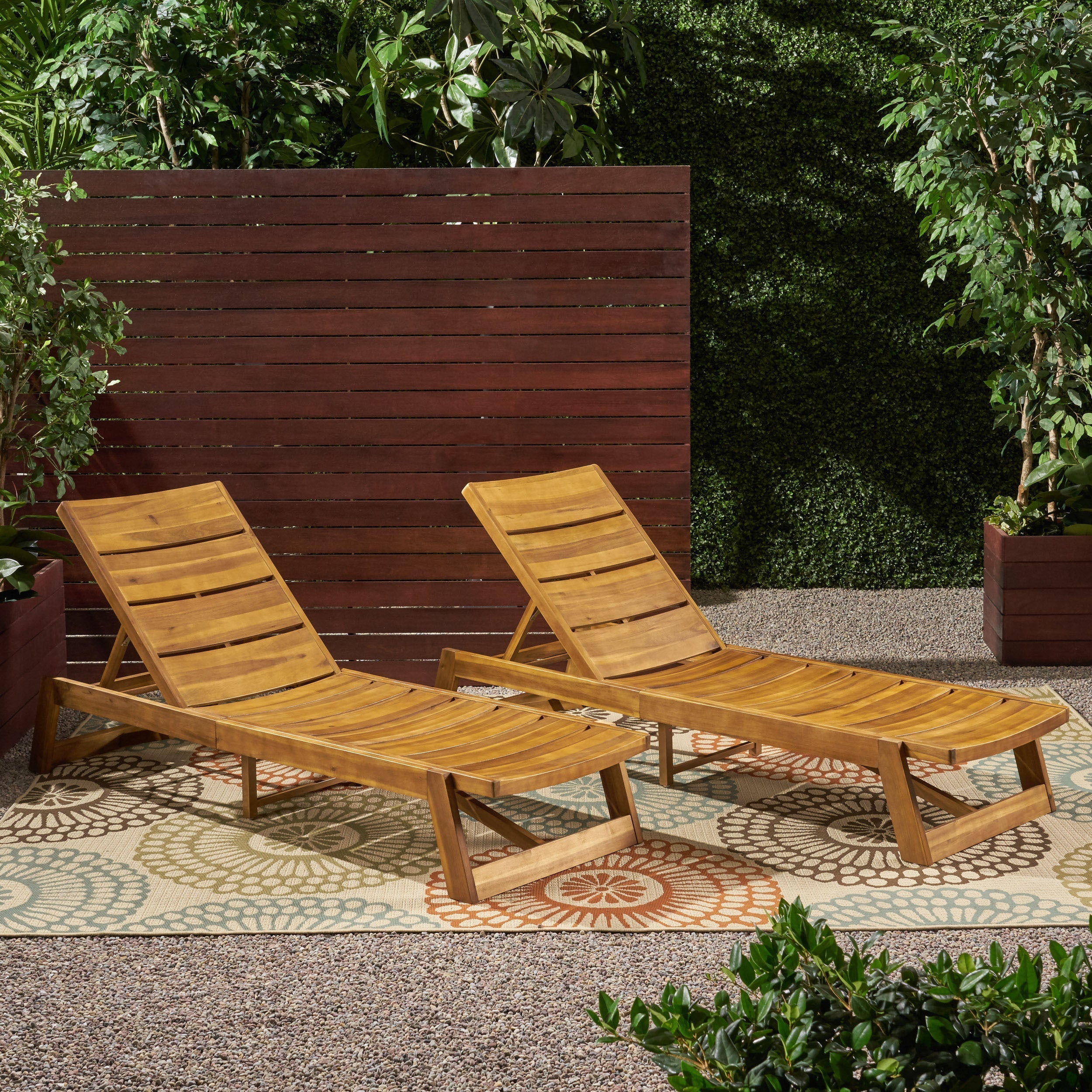Maki Chaise Lounge