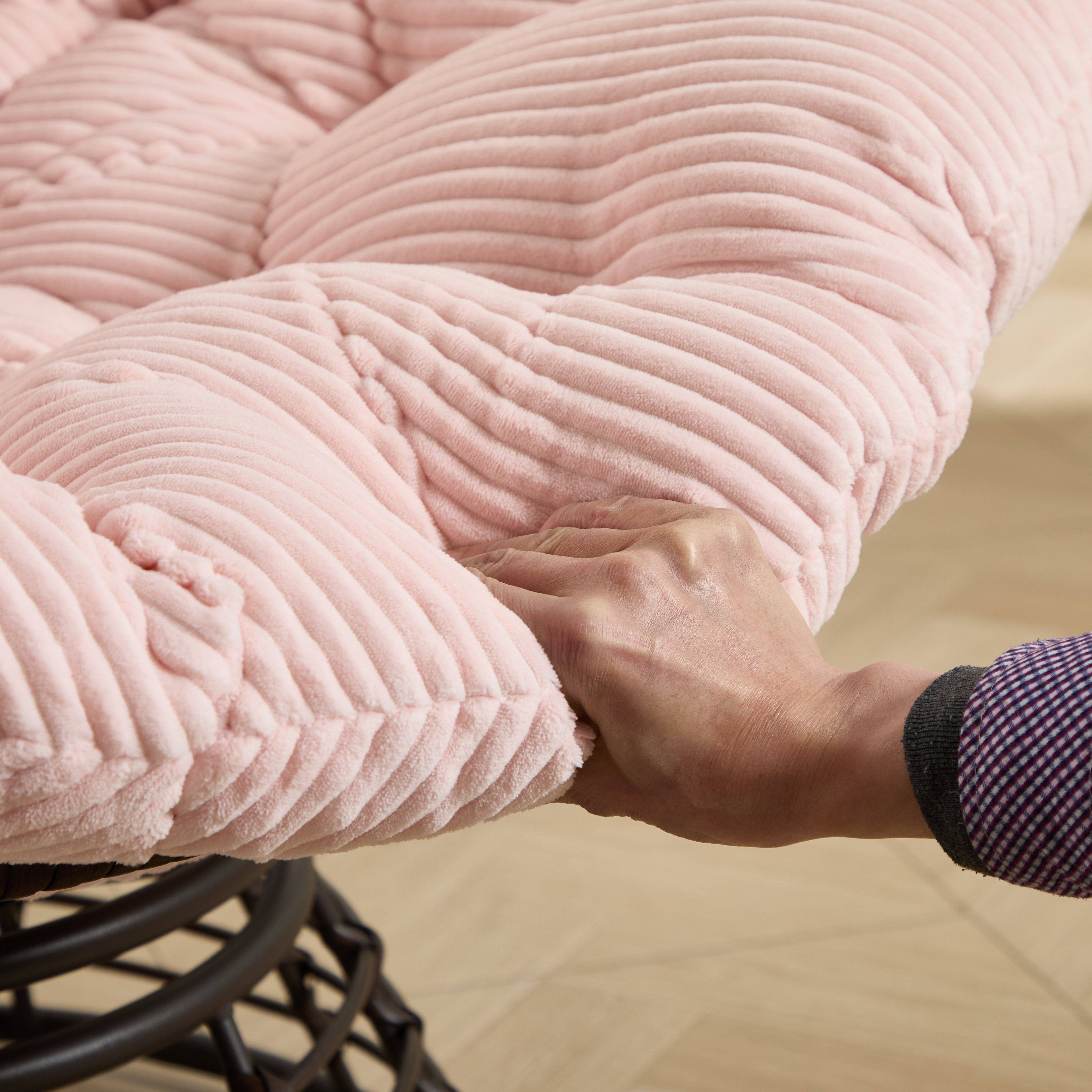 360° Swivel Indoor Outdoor Wicker Papasan Chair with Soft Thick Cushion
