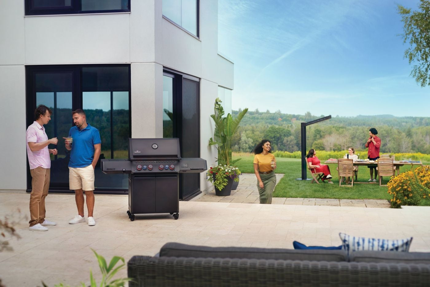 Napoleon Phantom Prestige® 500 Connected RSIB Grill Series
