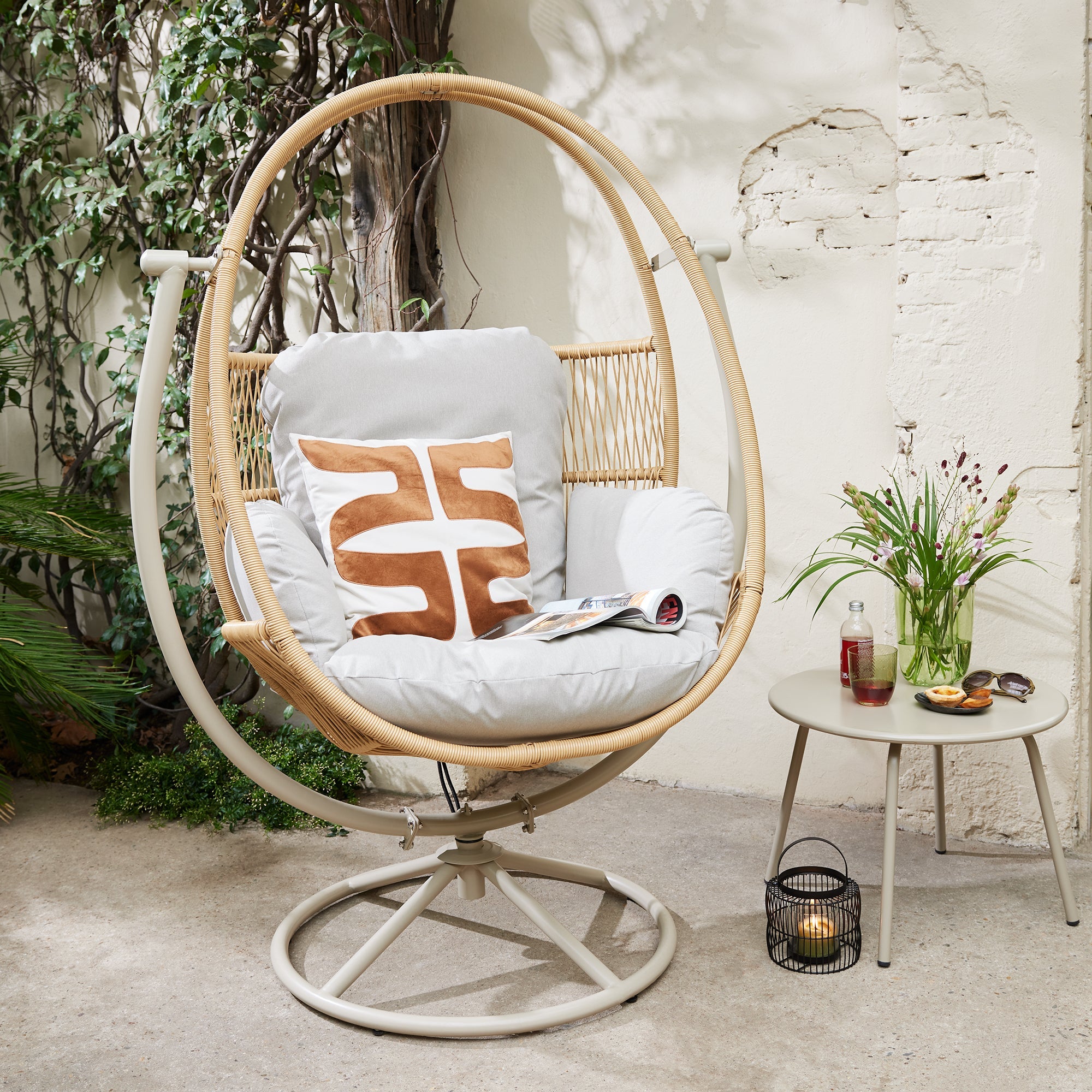 Tunja Swivel Egg Chair