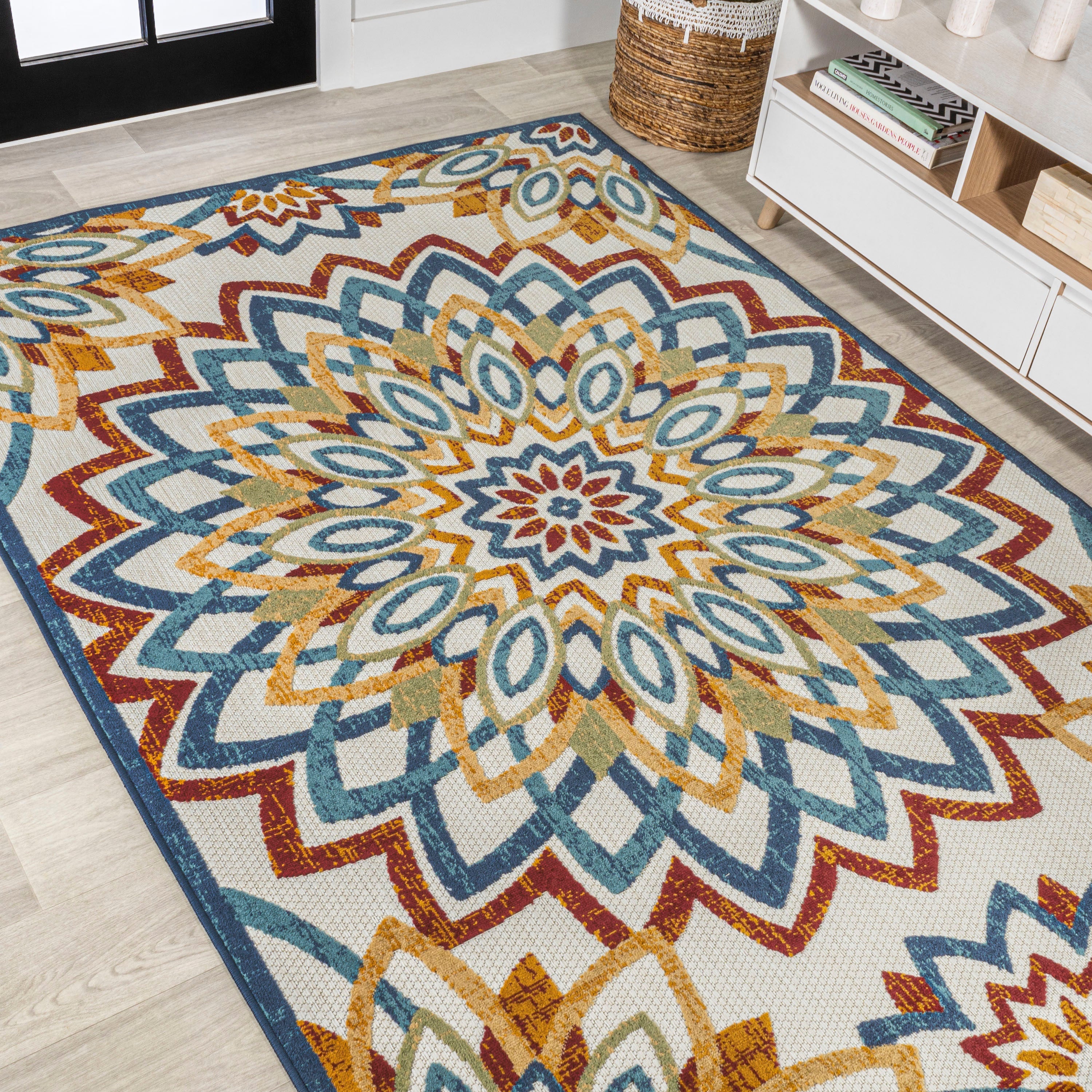 Flora Abstract Bold Mandala High-Low Indoor/Outdoor Area Rug