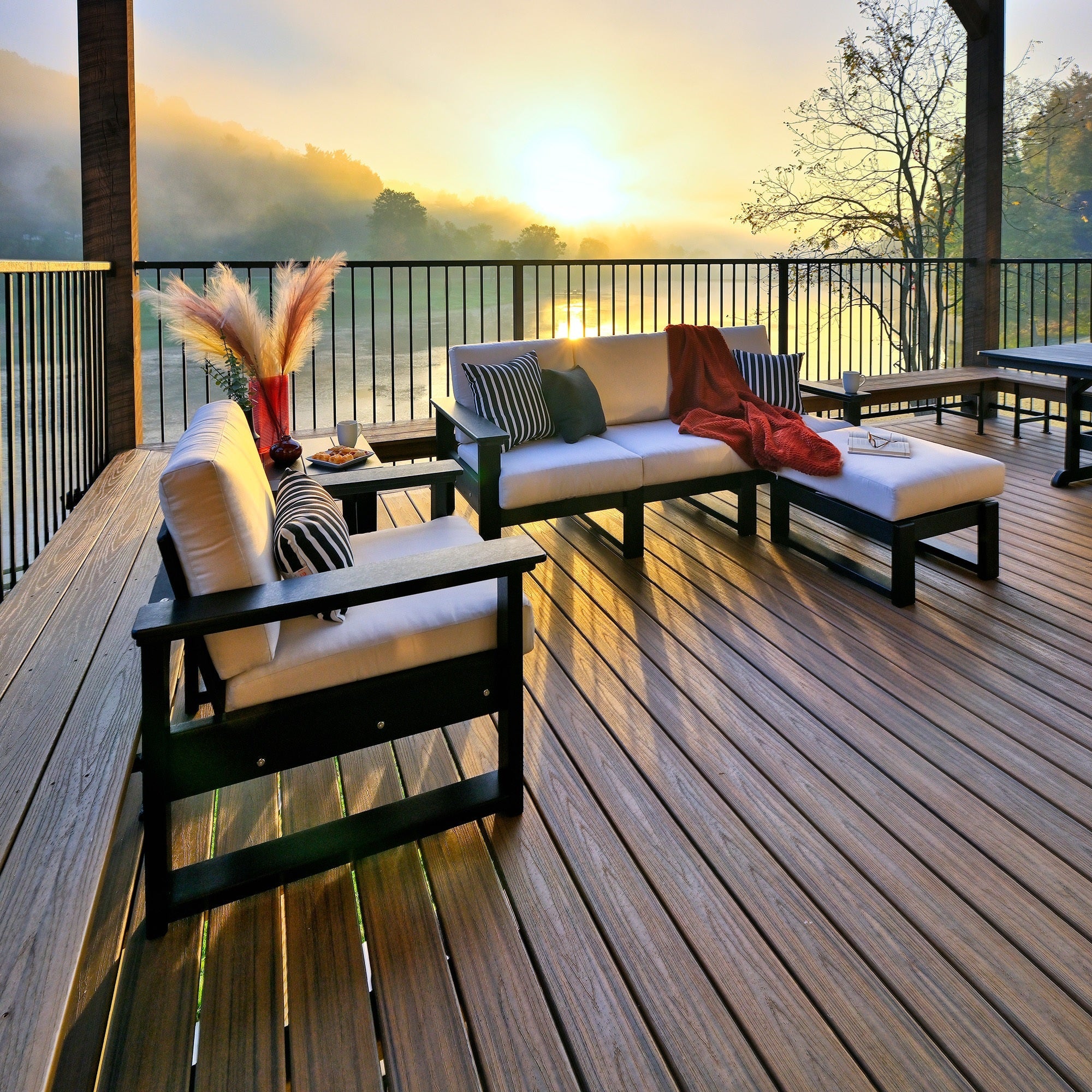 Lanai Deep Seating Set from LuxCraft