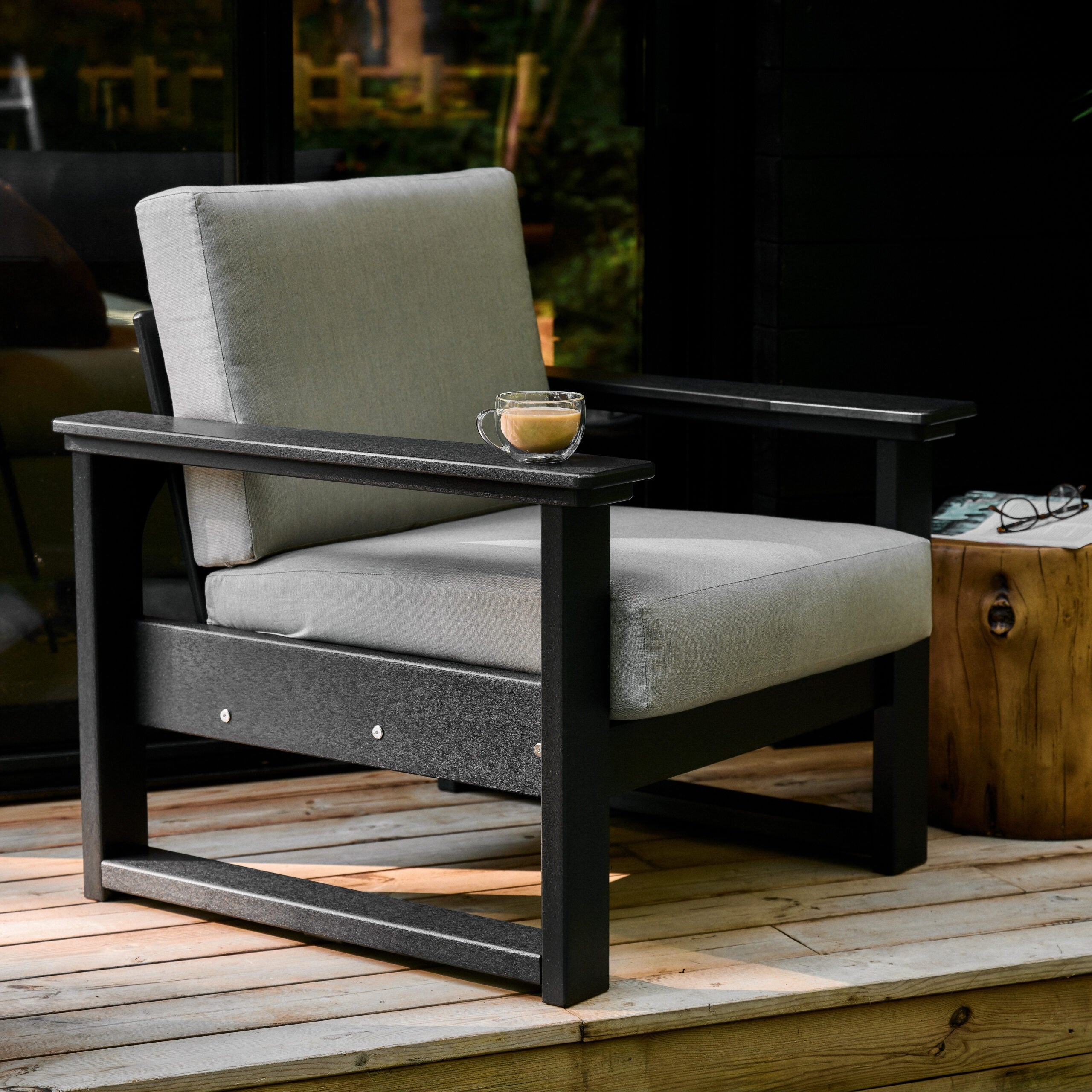 Lanai Deep Seating Set from LuxCraft