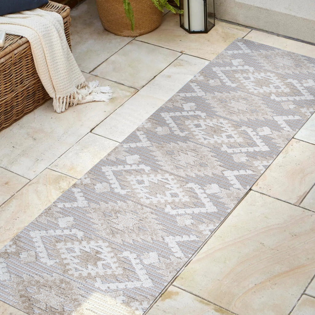 Sumak High-Low Pile Neutral Diamond Kilim Indoor/Outdoor Area Rug
