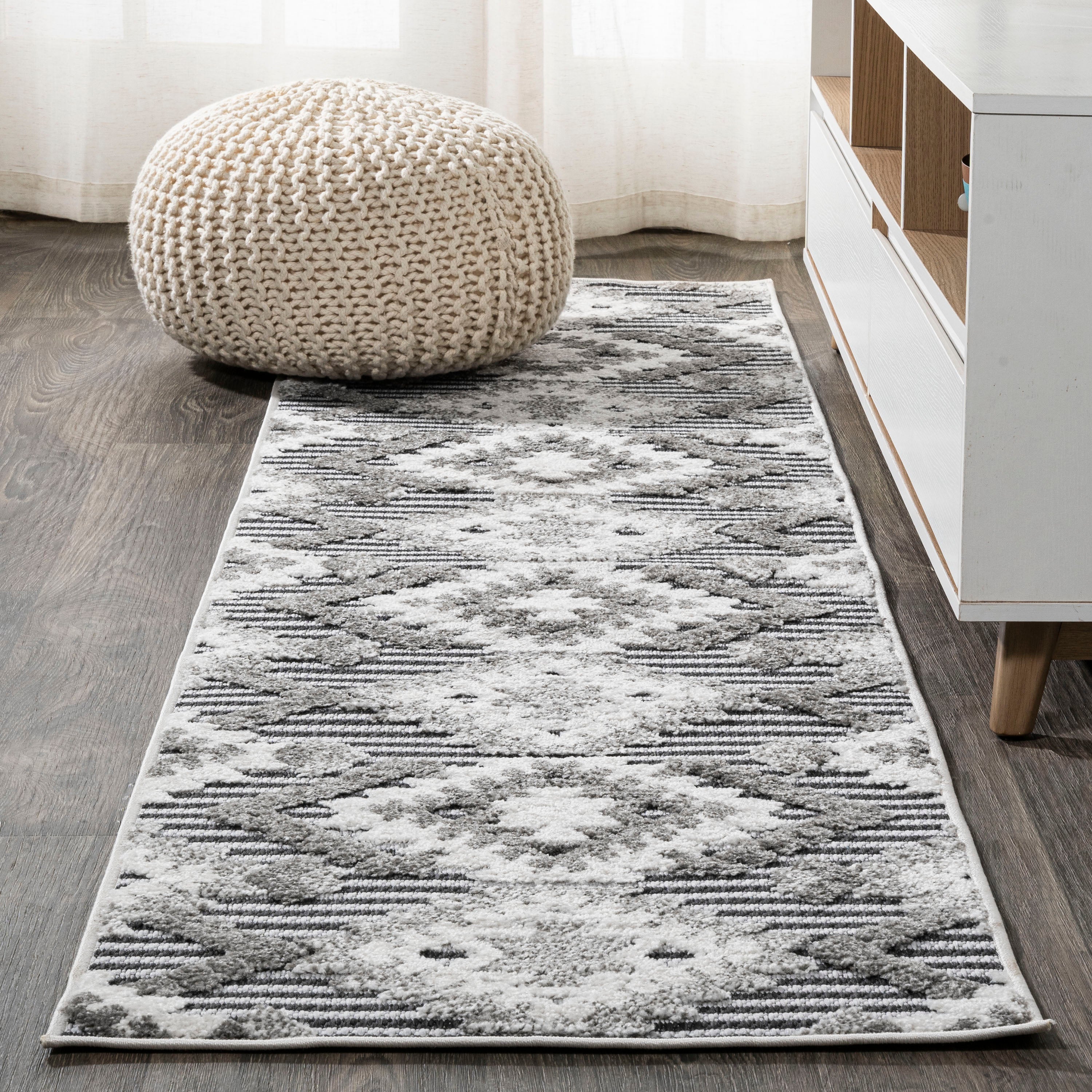 Sumak High-Low Pile Neutral Diamond Kilim Indoor/Outdoor Area Rug