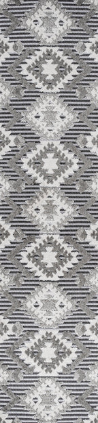 Sumak High-Low Pile Neutral Diamond Kilim Indoor/Outdoor Area Rug