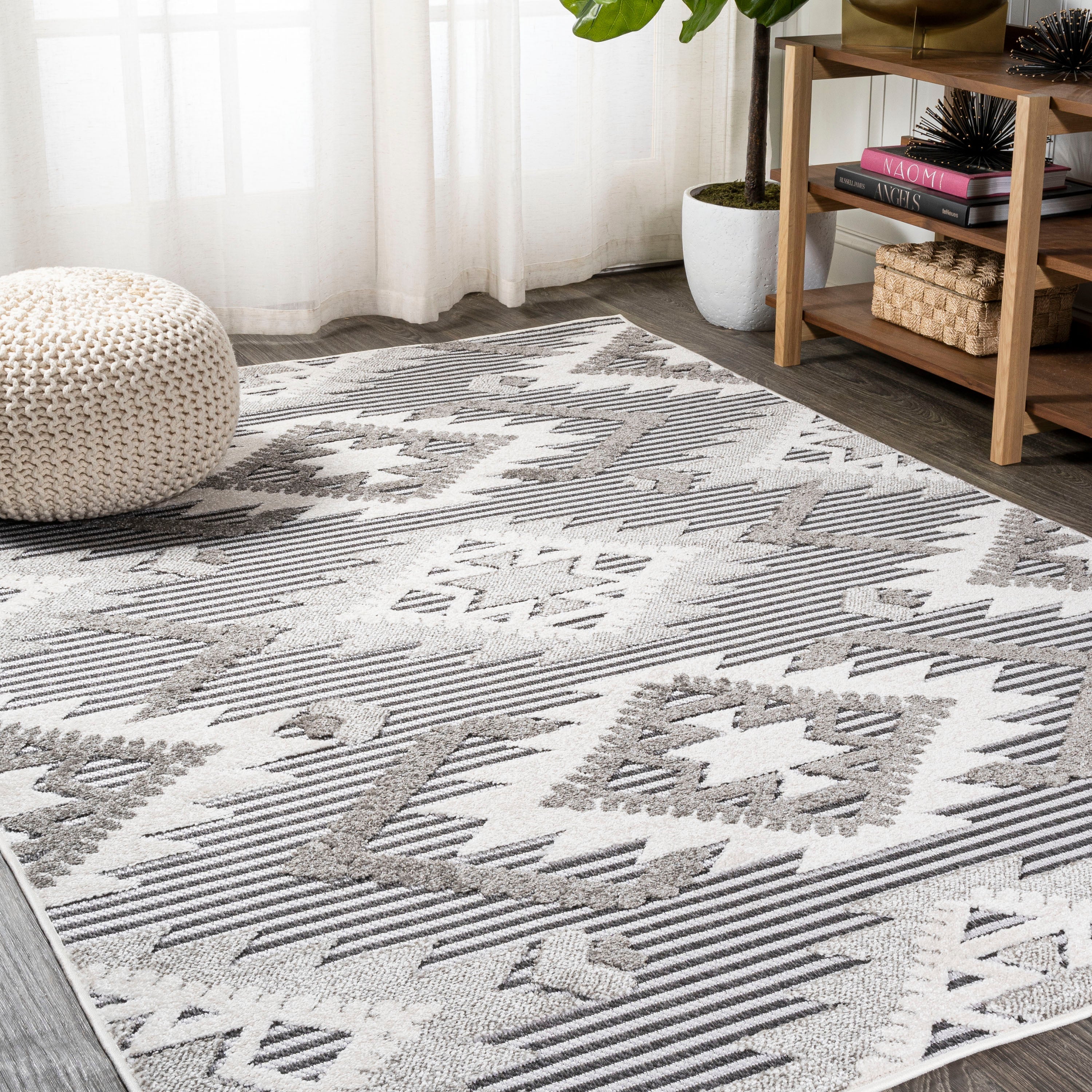 Sumak High-Low Pile Neutral Diamond Kilim Indoor/Outdoor Area Rug