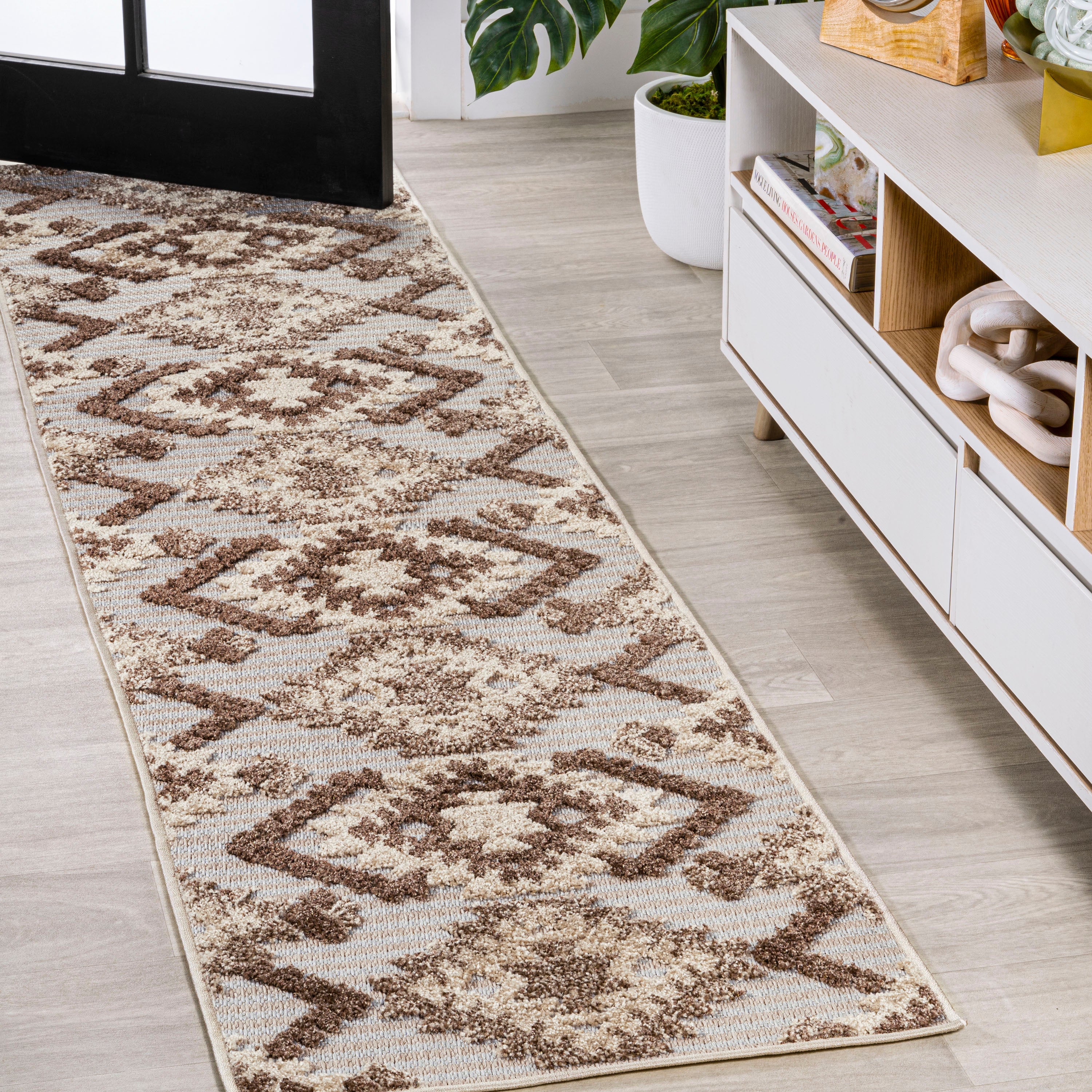 Sumak High-Low Pile Neutral Diamond Kilim Indoor/Outdoor Area Rug