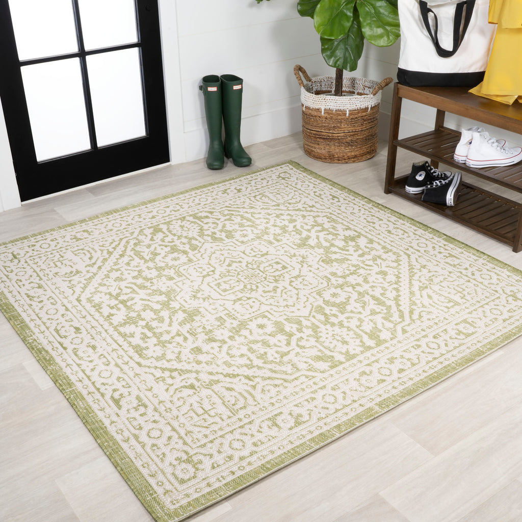 Sinjuri Medallion Textured Weave Indoor/Outdoor Area Rug