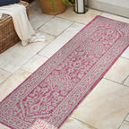 Sinjuri Medallion Textured Weave Indoor/Outdoor Area Rug