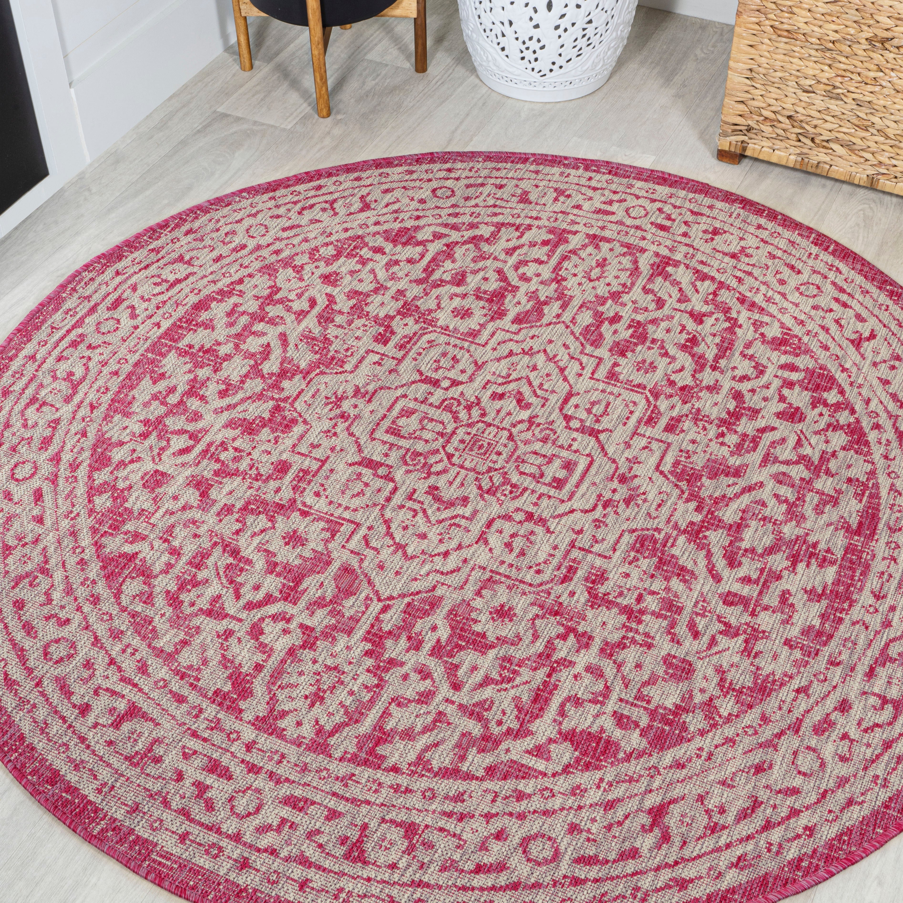 Sinjuri Medallion Textured Weave Indoor/Outdoor Area Rug