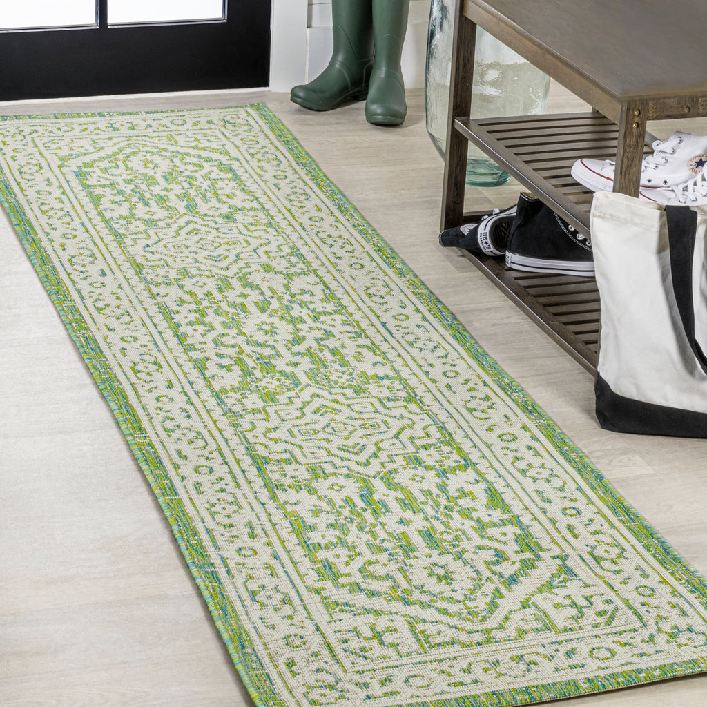 Sinjuri Medallion Textured Weave Indoor/Outdoor Area Rug