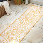 Sinjuri Medallion Textured Weave Indoor/Outdoor Area Rug