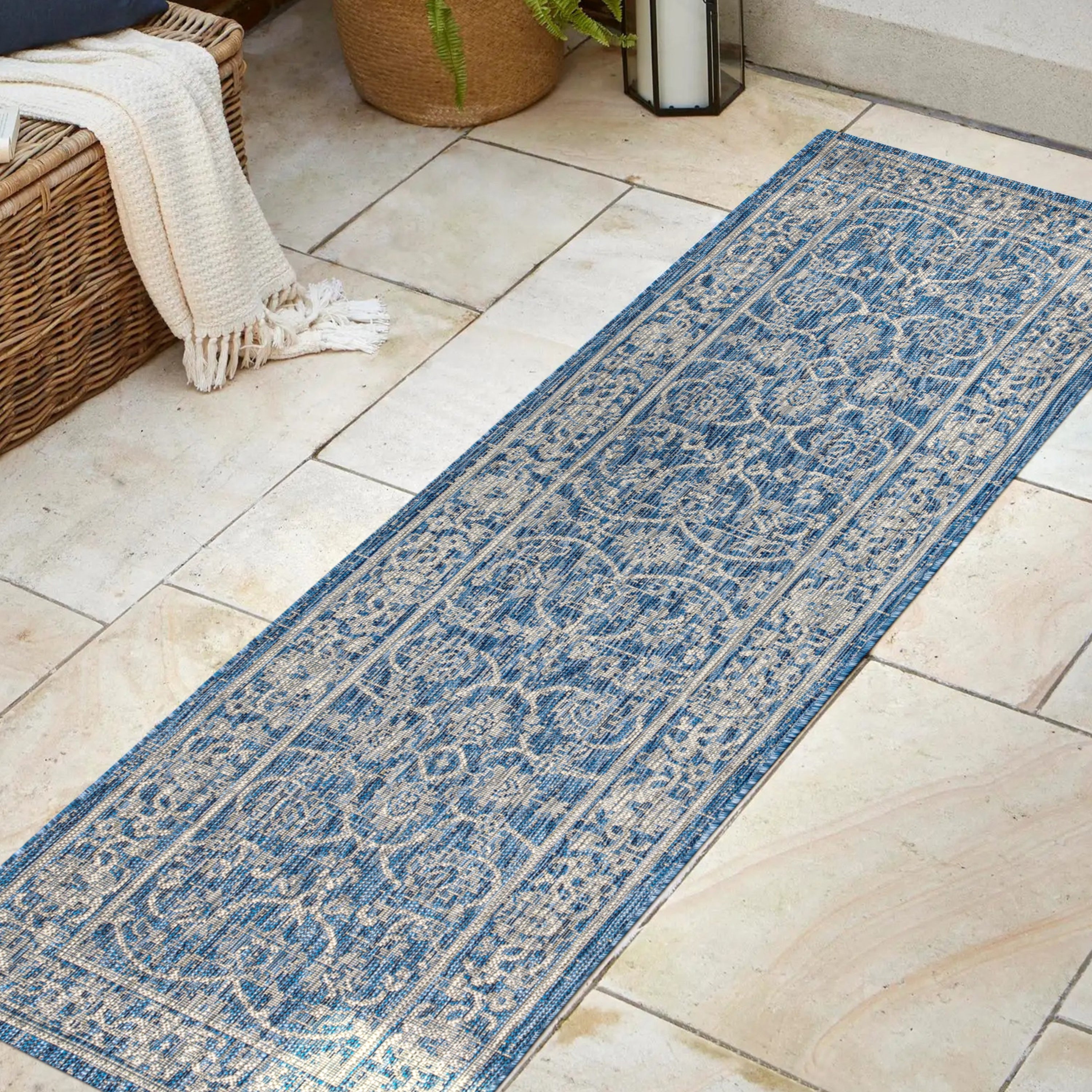 Palazzo Vine and Border Textured Weave Indoor/Outdoor Area Rug