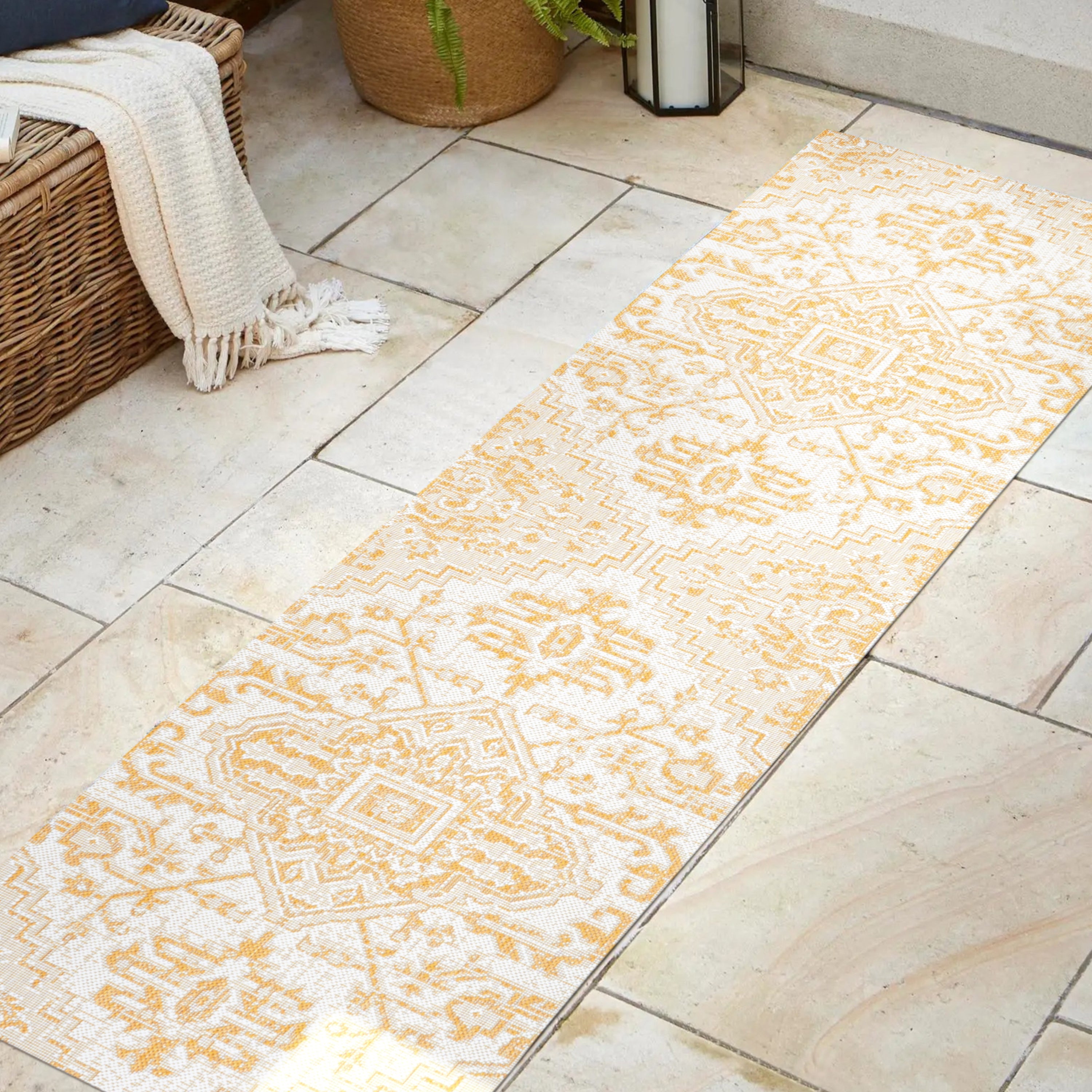 Estrella Bohemian Medallion Textured Weave Indoor/Outdoor Area Rug