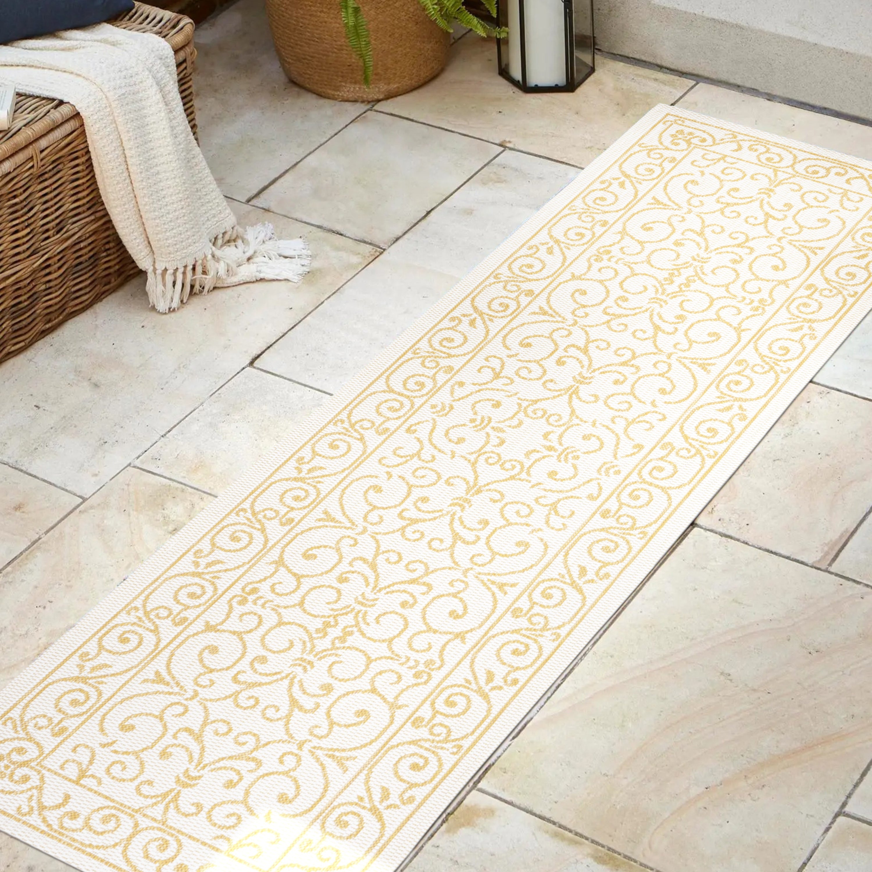 Charleston Vintage Filigree Textured Weave Indoor/Outdoor Area Rug