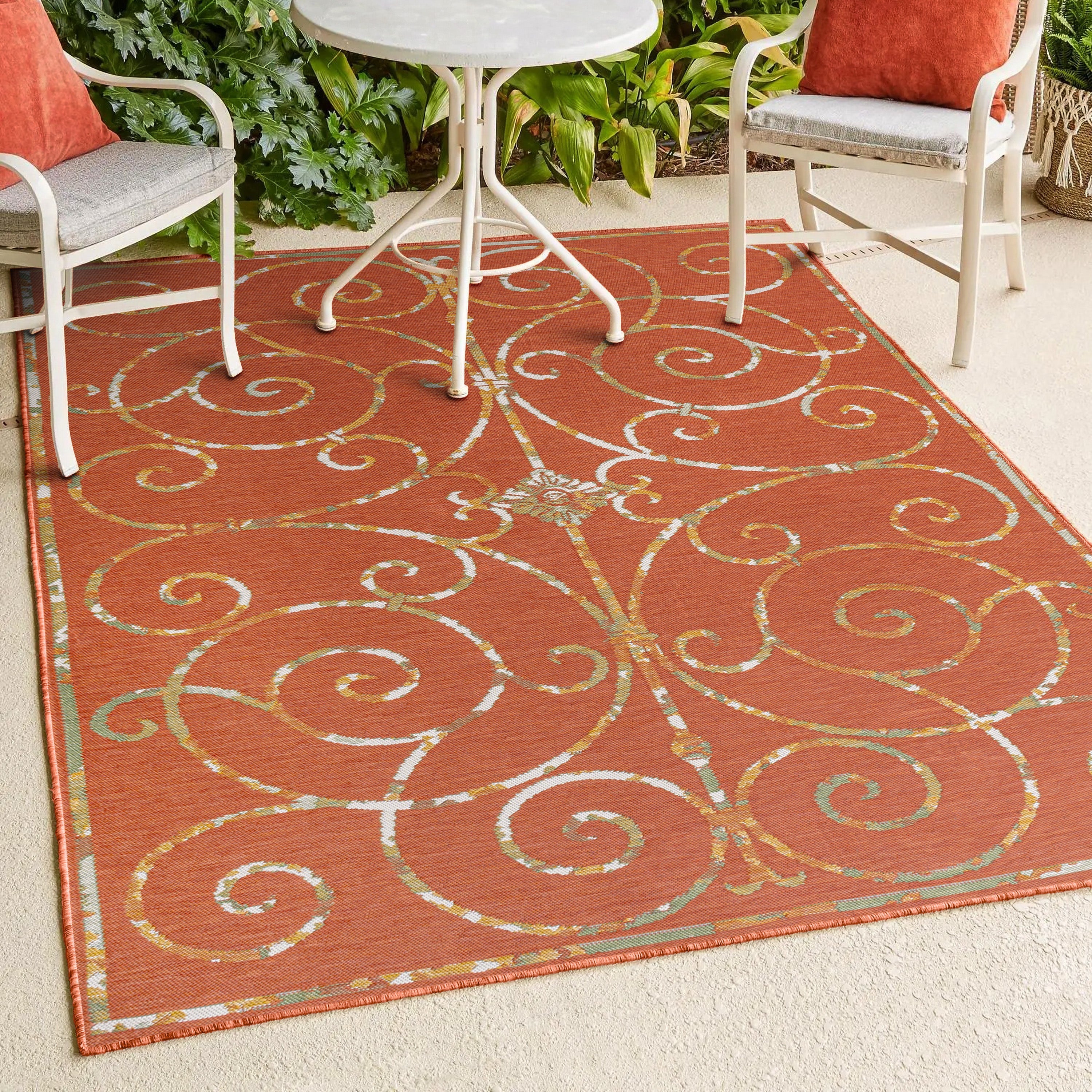 Danae Classic Cottage Filigree Scroll Reversible Machine-Washable Indoor/Outdoor Runner Rug