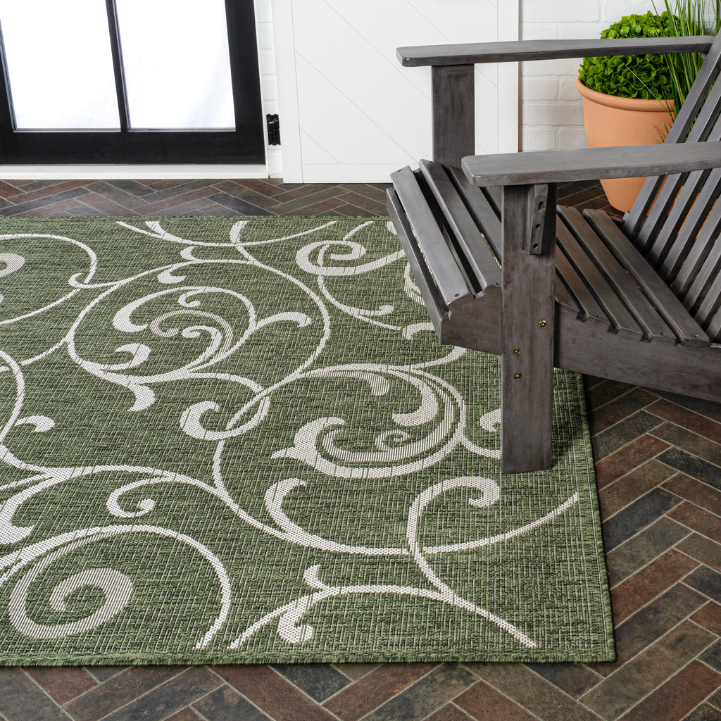 Maribel Traditional Classic All-Over Scroll Indoor/Outdoor Area Rug