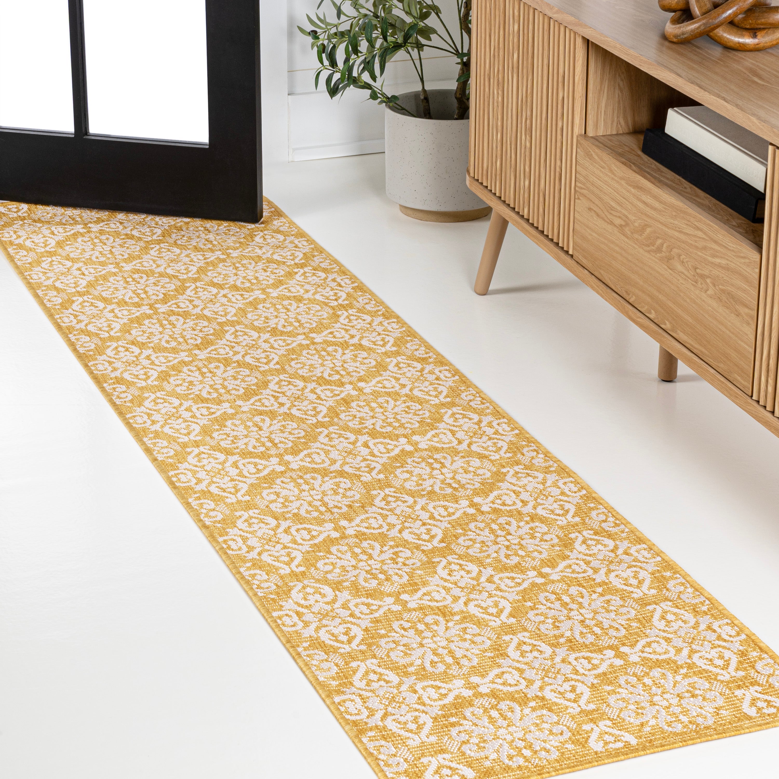 Amora Traditional Mediterranean Tile Design Indoor/Outdoor Rug