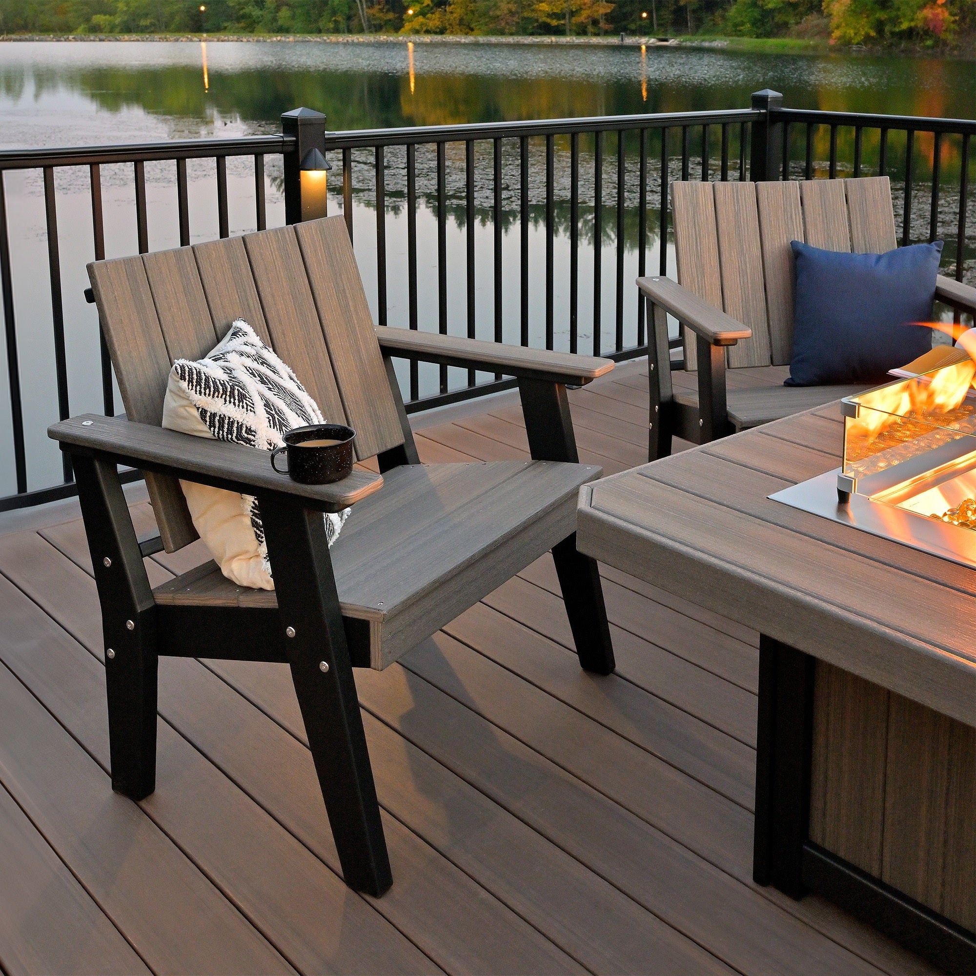Urban Chat Chair from LuxCraft