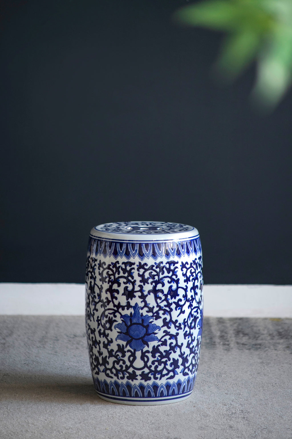 Outdoor Small Porcelain Stool with Dazzling Pattern