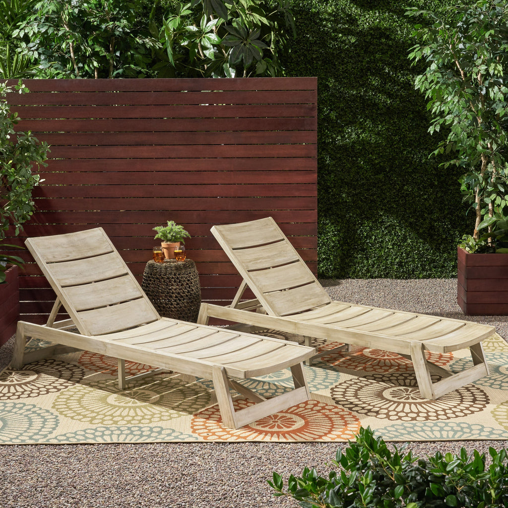 Maki Chaise Lounge