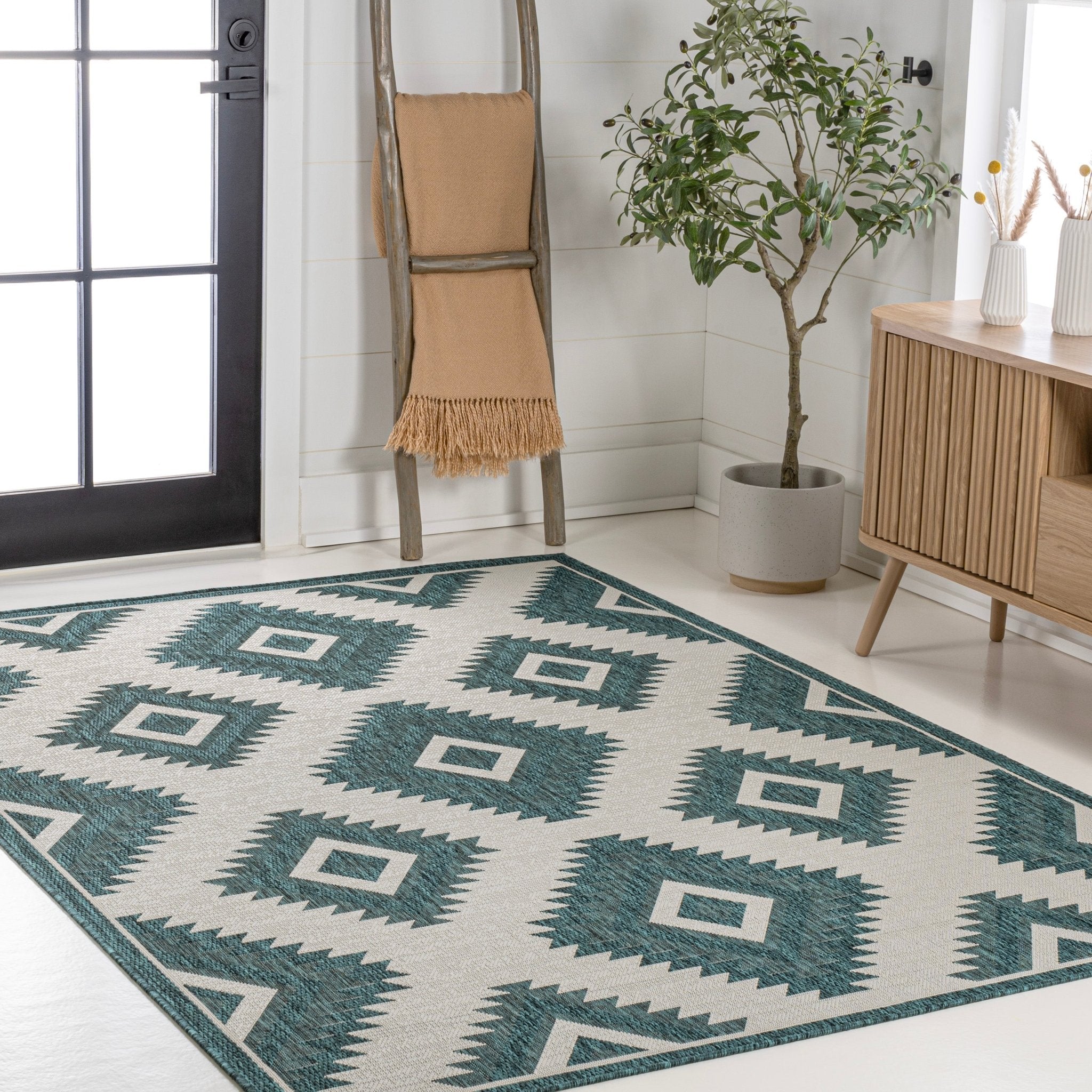 Lior Geometric Moroccan Diamond Indoor/Outdoor Runner Rug