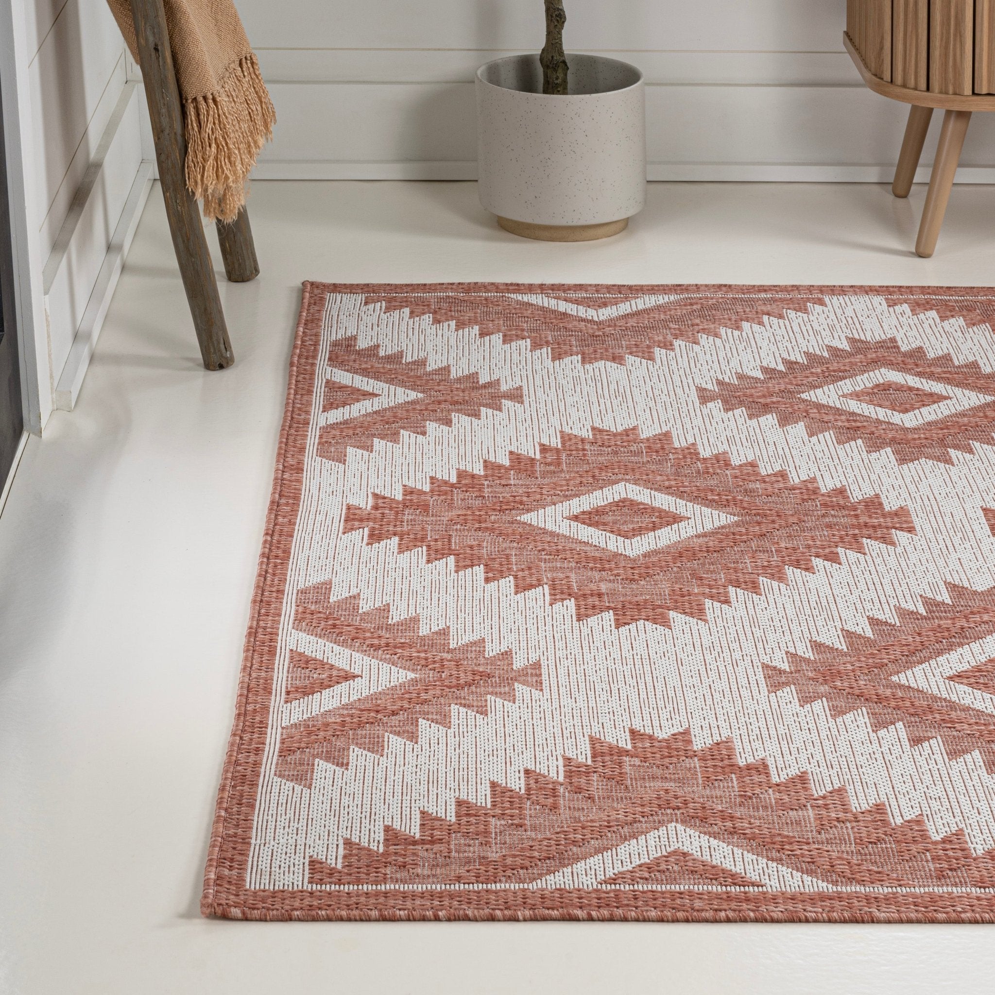 Lior Geometric Moroccan Diamond Indoor/Outdoor Runner Rug