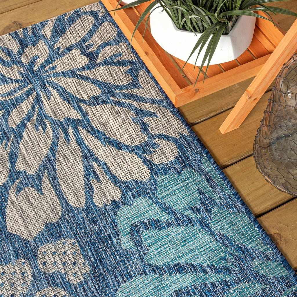 Zinnia Modern Floral Textured Weave Indoor/Outdoor Runner Rug